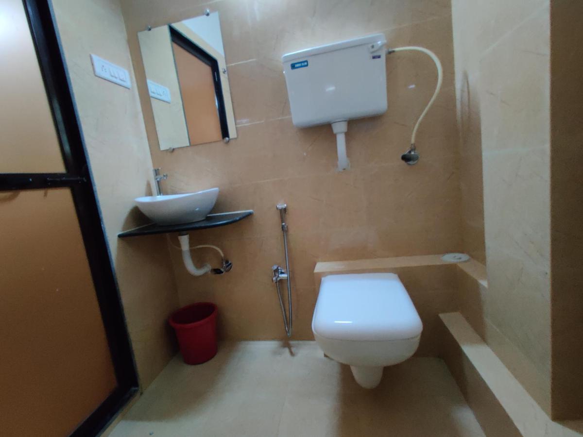 Hotel Surya Grande Kudal  ภายนอก รูปภาพ